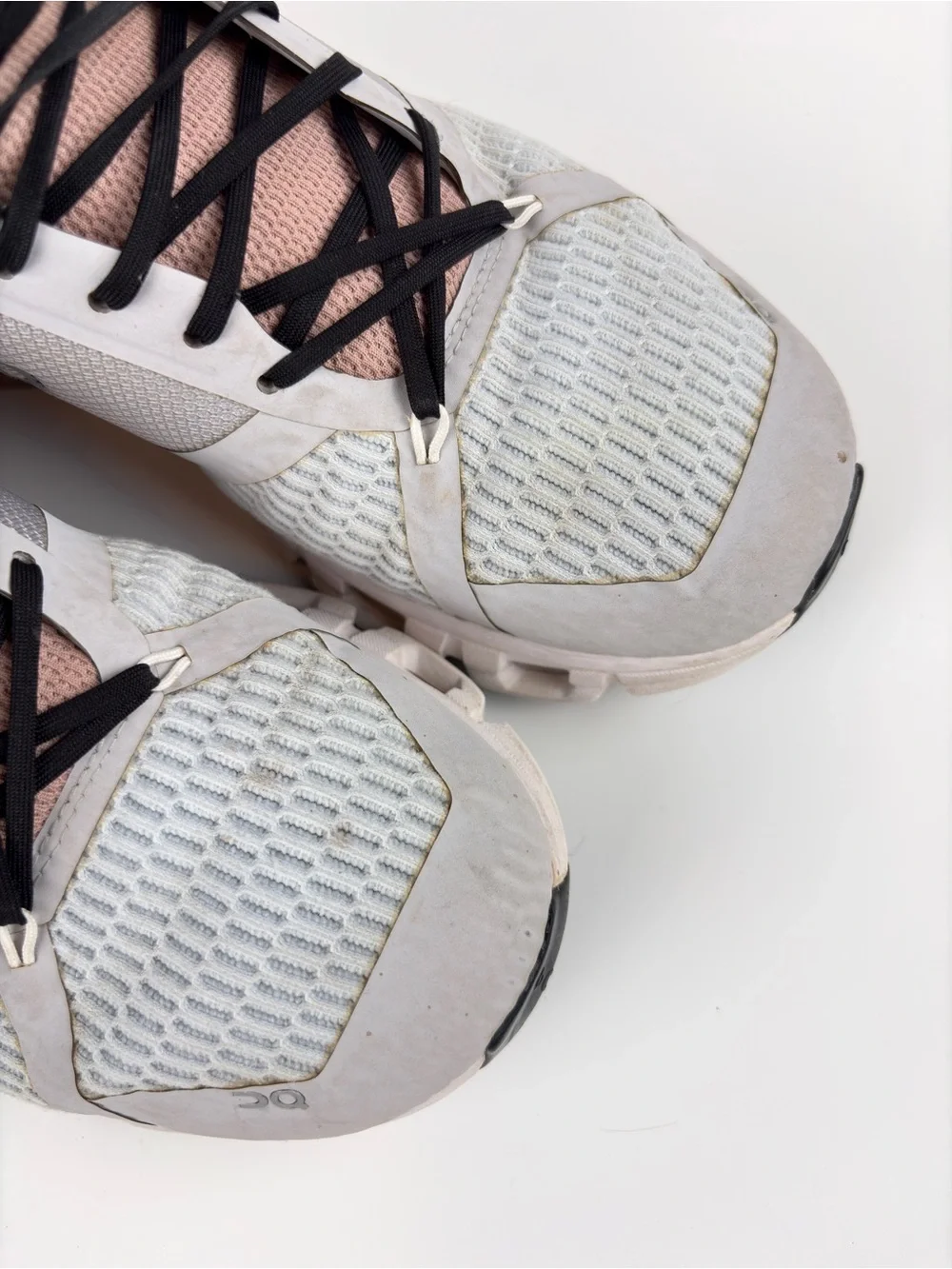 On Cloudflyer Running Sneakers